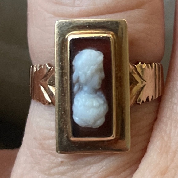 Jewelry - Late Victorian Antique Cameo Ring